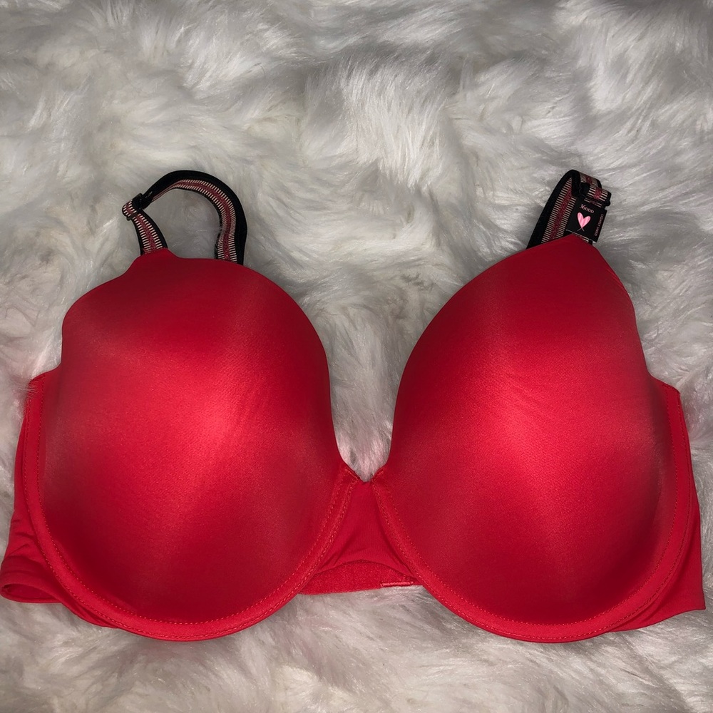 Victoria Secret New 36DDD T-Shirt Demi